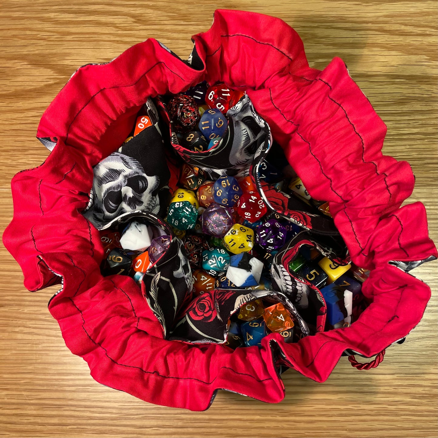 Skulls and Roses Bag of Dice Holding